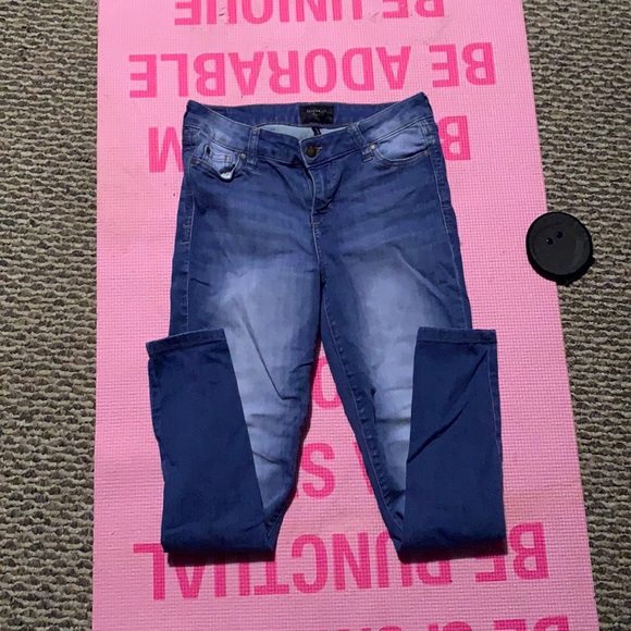 Light blue jeans - Picture 1 of 2